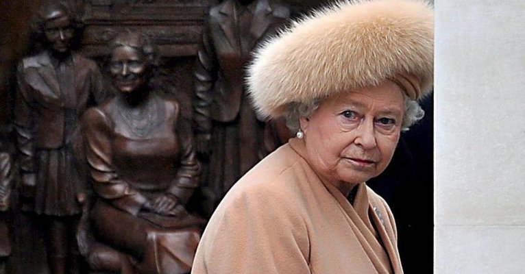 Monarchie-Koenigin-Elizabeth-II.jpg