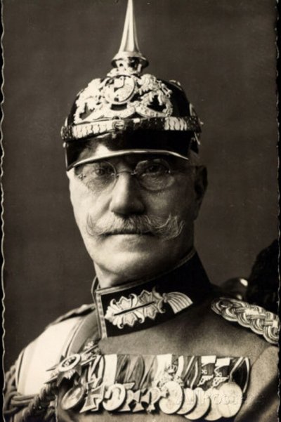 ak-prinz-alfons-von-bayern-mit-pickelhaube-und-orden-kragenspiegel.jpg