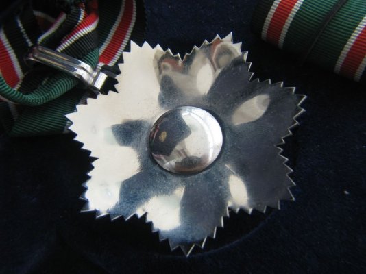 Al-Hussein Order of Military Merit 2.jpg