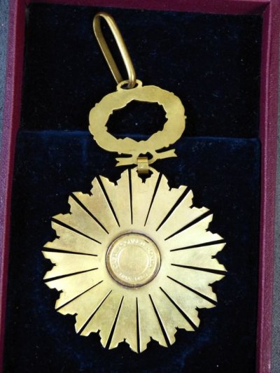 medalla-condecoracion-antigua-al-orden-del-sol-de-peru-1821-10255-MLM20026003319_122013-F.jpg