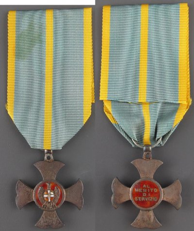 Silver Cross for Financial Police - 16 years Service Italia (1).jpg