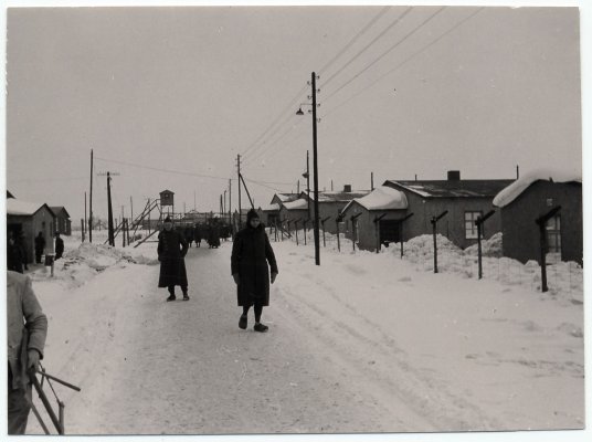 Lagerstrasse_-_Stalag_VIII_A.jpg