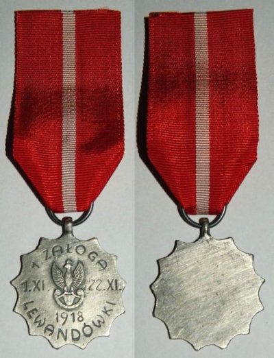 medal-pamiatkowy-1-zalogi-lewandowki-2891019318.jpg