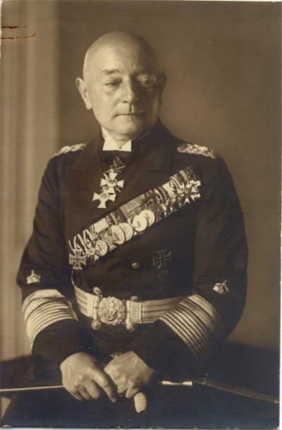 Vizeadmiral Karl Wedding.jpg