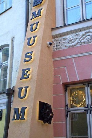 tallinn-museum-of-ordersв.jpg