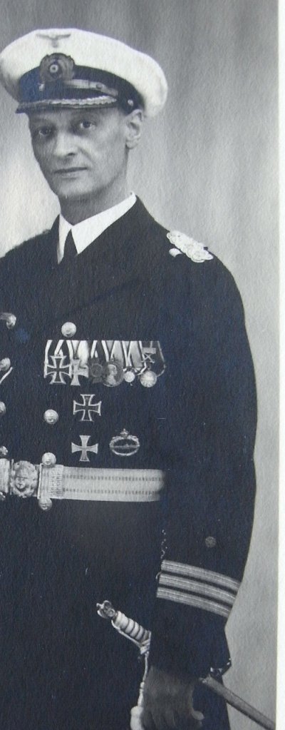Marine , viele Orden , U Bootsabz. , 1943_cr.jpg