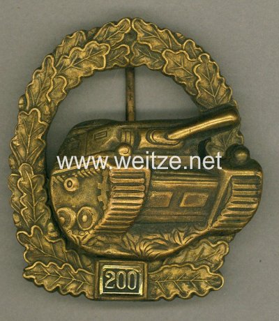 Panzerkampfabzeichen in Bronze mit Einsatzzahl 200 - Ausf?hrung 1957.jpg