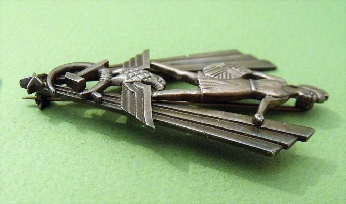 pre-ww2-british-fascist-movement-anti-communist-solid-silver-art-deco-badge-6803--[5]-1454-p.jpg