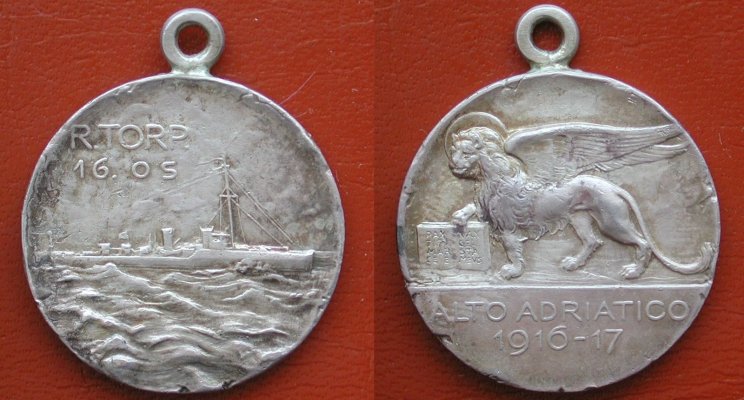 0 Medaglia-Regia-Marina-Italiana-Regio-Cacciatorpediniere-16os-Adriatico.jpg