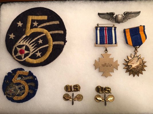 USA AIR WWII-Named-B-24-Pilot-Medal-Valor-Group-AM-DFC.jpg
