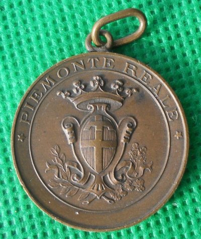medaglia-reggimentale-cavalleria-piemonte-reale-ww1.jpg