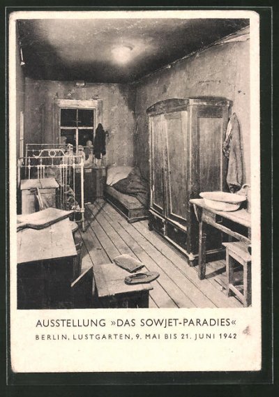 AK-Berlin-Ausstellung-Das-Sowjet-Paradies-Einraumwohnung-Propaganda.jpg