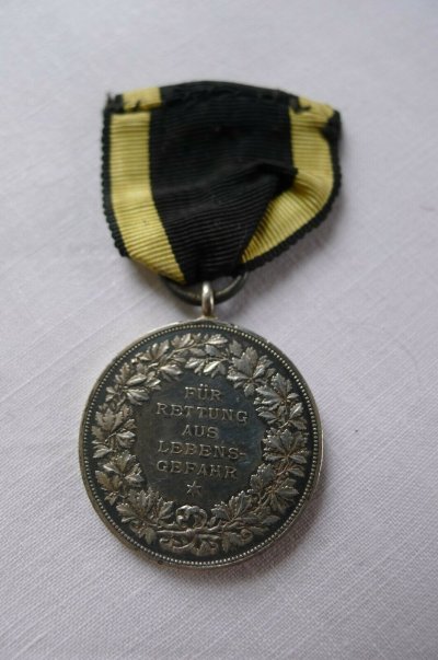 medal1.jpg