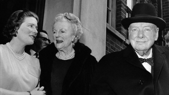 Winston-Churchill-Clementine-Churchill-Mary-Soames.jpg