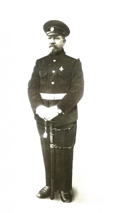 Schnberg - 1915 подпоручик РИФ.jpg