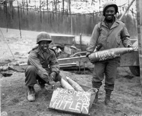 african_americans_wwii_0211_cx8z5eucjx4c44804g0s0os4g_ejcuplo1l0oo0sk8c40s8osc4_th.jpg