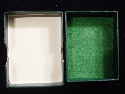 LDOAward Box.Green 006.jpg