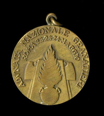 medaglia-Adunata-Nazionale-Granatieri-1932.jpg