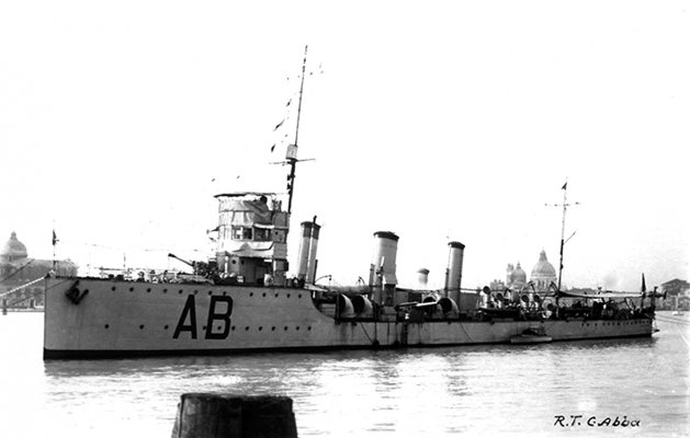 00 torpediniera GIUSEPPE CESARE ABBA.jpg