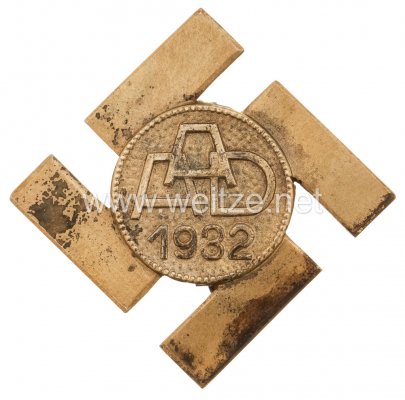 Goldenes Traditionsabzeichen des Anhaltinischen Arbeitsdienst 1932 2500 е прод.jpg