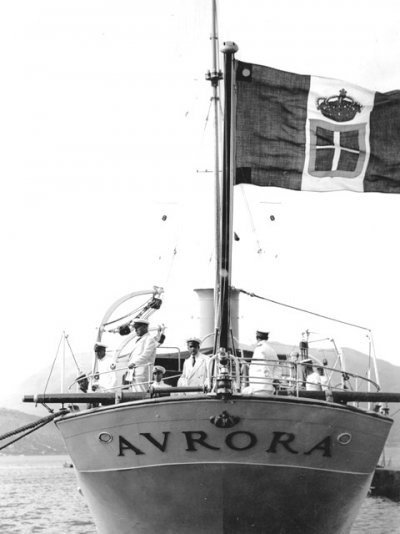 0 Aurora (www.marina.difesa.it via Marcello Risolo e Naviearmatori).jpg