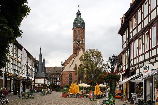 Marktplatz_Einbeck.jpg