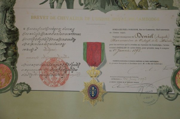 Ordre-Royal-Du-Cambodge-Son-Diplome-Dun-_57.jpg