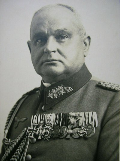 Orig-Foto-Studio-Portrait-General-Orden-Spange-Kragenspiegel-_57.jpg