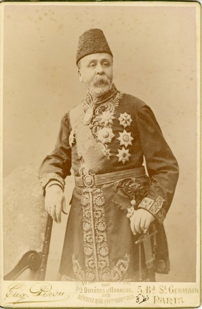 Eug-Pirou-Portrait-du-Général-Yémin-Nazare-Aga.jpg