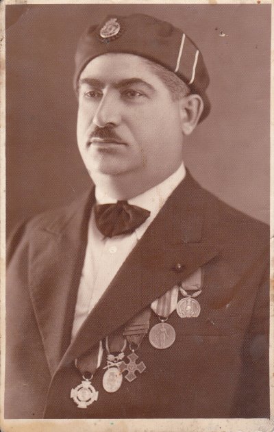 ROMANIA-MILITARY-PHOTO-ROMANIAN-Officer-war-veteran-with.jpg