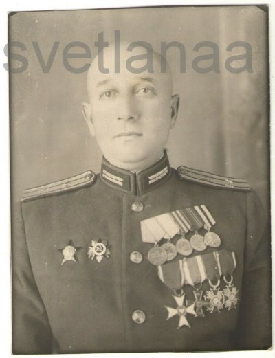 пол Soviet-Army-officer-Bald.jpg