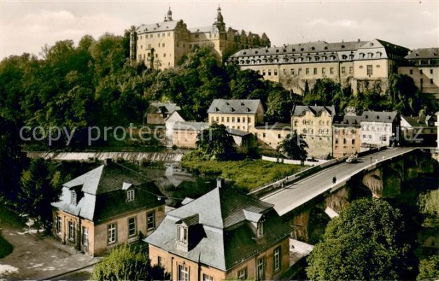 Schloss-Weilburg.jpg