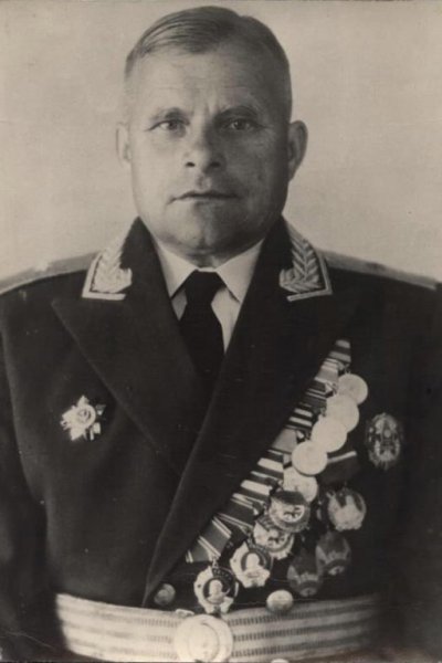 AzhgibkovVV.jpg