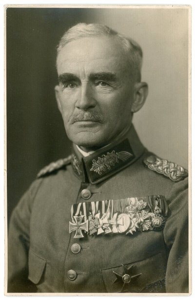 General Fritz Bauer.jpg