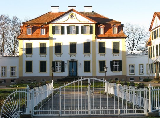 SchlossHueffe1.jpg