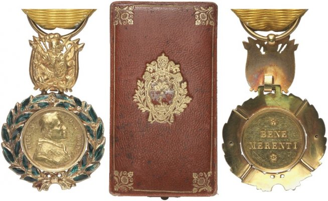 6  medaglia-benemerenti-pontificia-militare.jpg