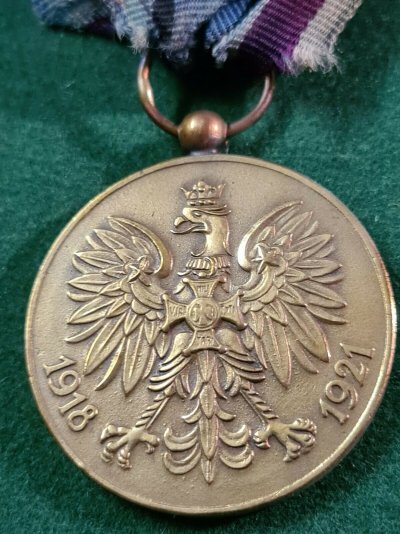 польша 1918-1921-War-Medal-awarded-to-Veterans-7.jpg