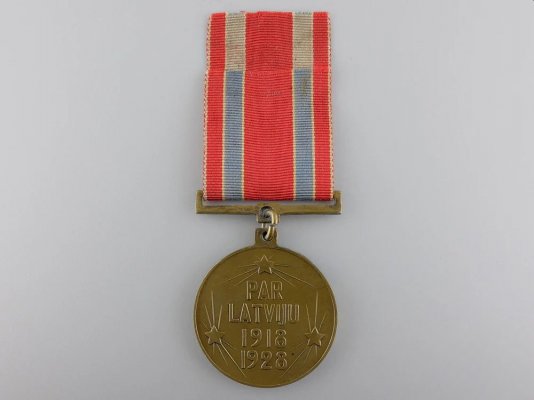 897.jpg