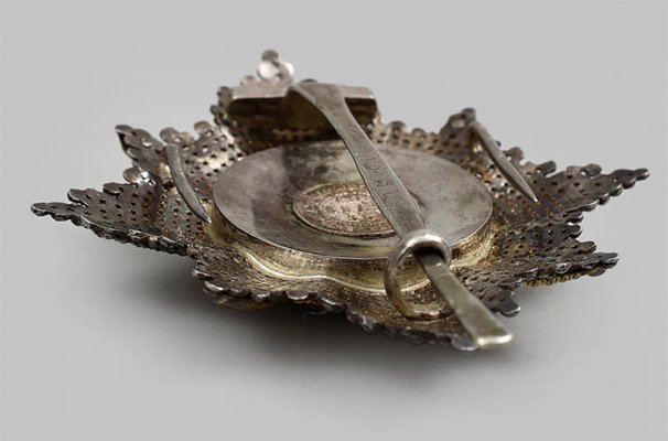 Star With Swords, In Gold, C.1860 5.jpg