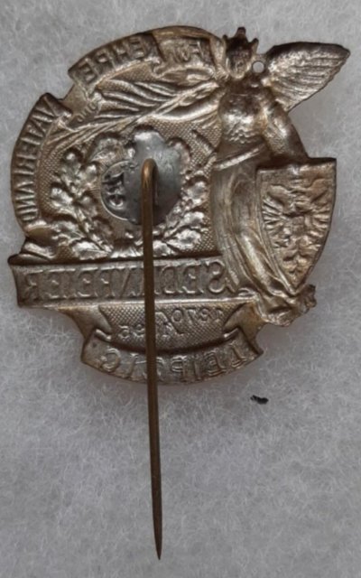 31317509_16850.jpg
