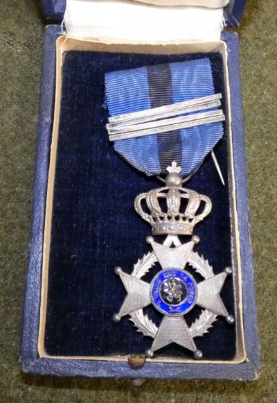 Original Belgium Order of Leopold II Knight's Cross 1.jpg