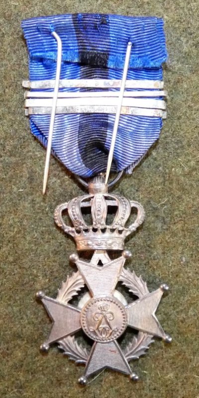 Original Belgium Order of Leopold II Knight's Cross 3.jpg