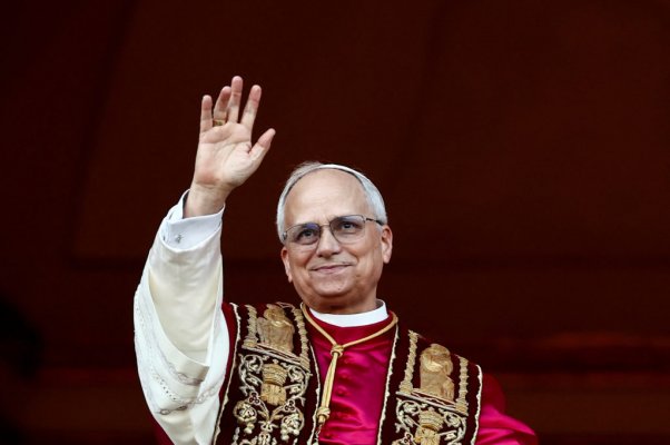 PapaRomeLeo14.jpg PapaRomeLeo14.jpg