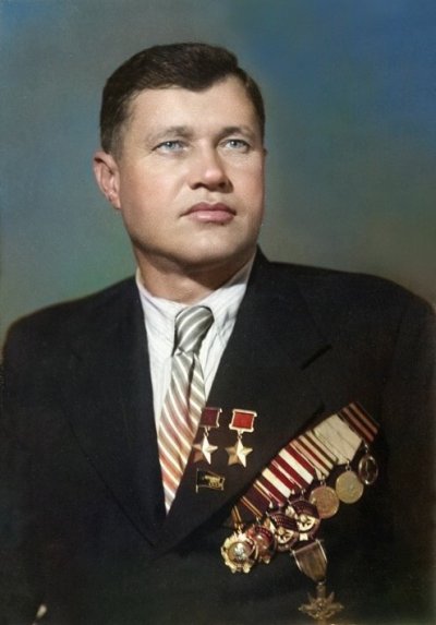 СТЕПАН ФЁДОРОВИЧ ШУТОВ (1902-1963).jpg