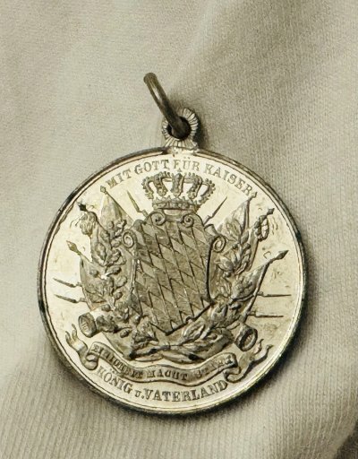 3bg1.jpg