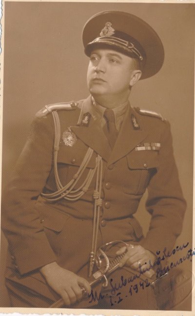 Romania-Photo-Medal-Order-Badge-Military-Sword-Officer.jpg