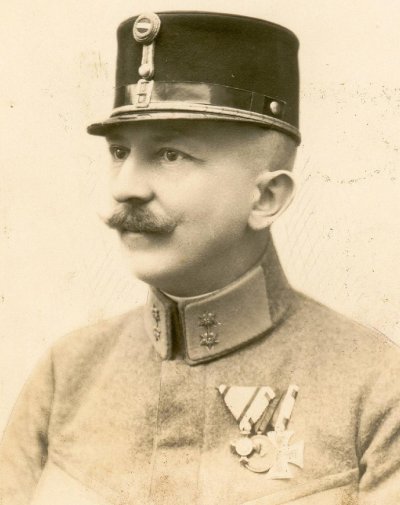 avser1.jpg