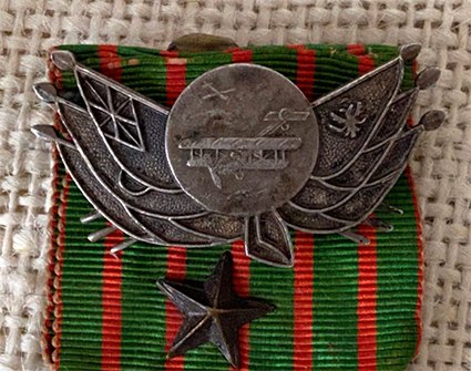 Croix de guerre d'un pilote de l'aviation 2.jpg
