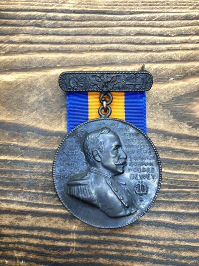 usa 1898-Battle-Of-Manilla-Bay-Dewey-Medal.jpg