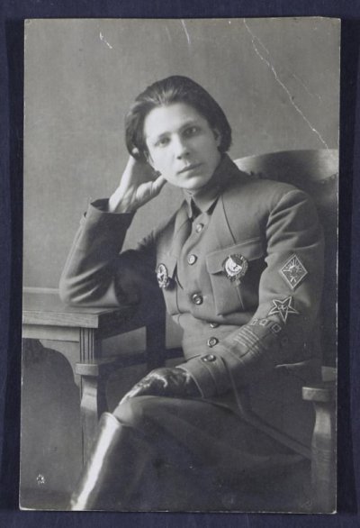 U.jpg
